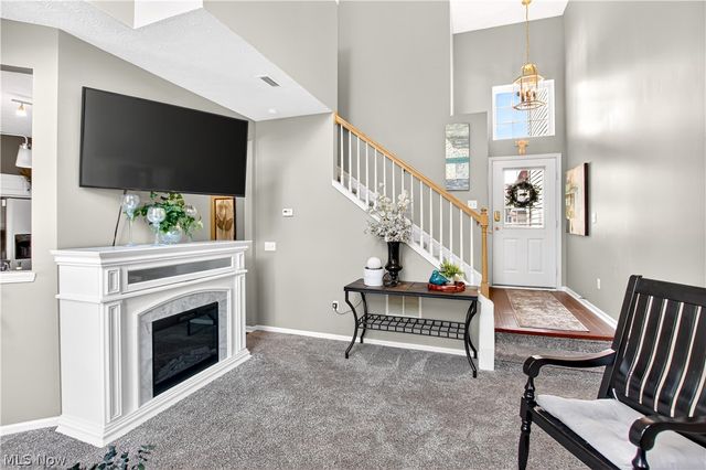 1557 N Yorkshire Drive, Broadview Heights, OH 44147