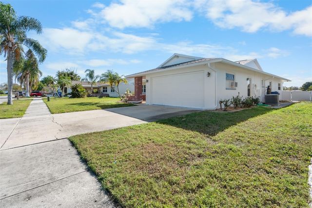 3162 JACKSON DRIVE, Holiday, FL 34691