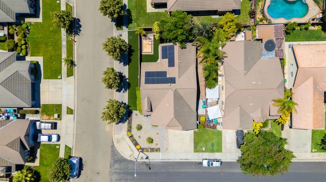 2347 Portsmouth Dr, Lodi, CA 95242