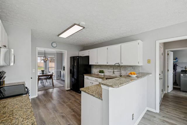 5324 Old Village Rd, Nashville, TN 37211