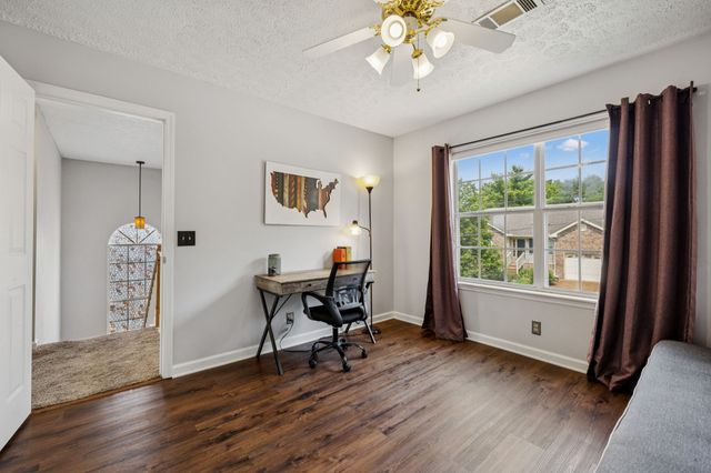 5324 Old Village Rd, Nashville, TN 37211