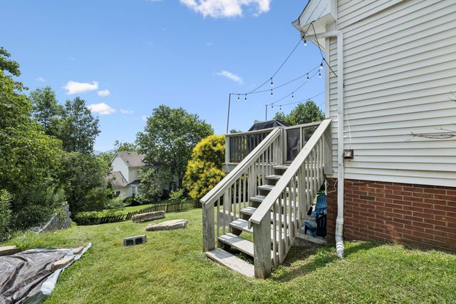 5324 Old Village Rd, Nashville, TN 37211