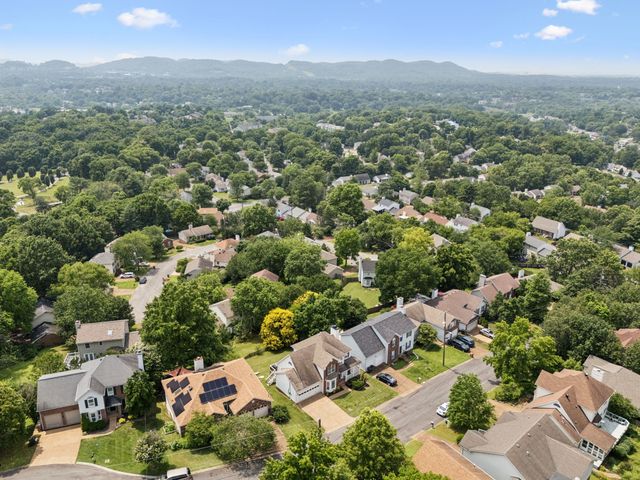 5324 Old Village Rd, Nashville, TN 37211