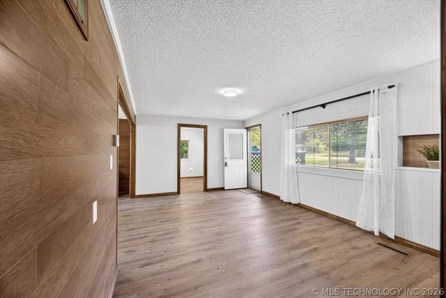 901 Morris Street, Pocola, OK 74902