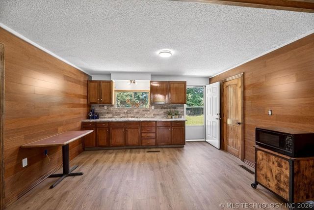 901 Morris Street, Pocola, OK 74902