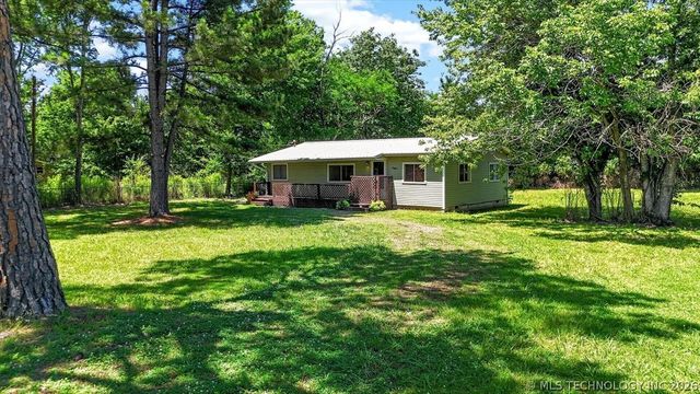 901 Morris Street, Pocola, OK 74902