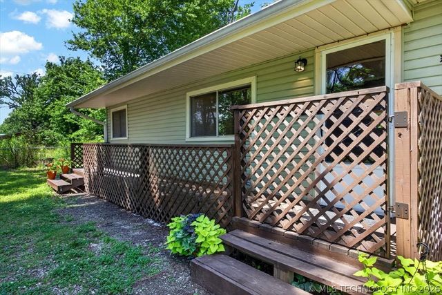 901 Morris Street, Pocola, OK 74902
