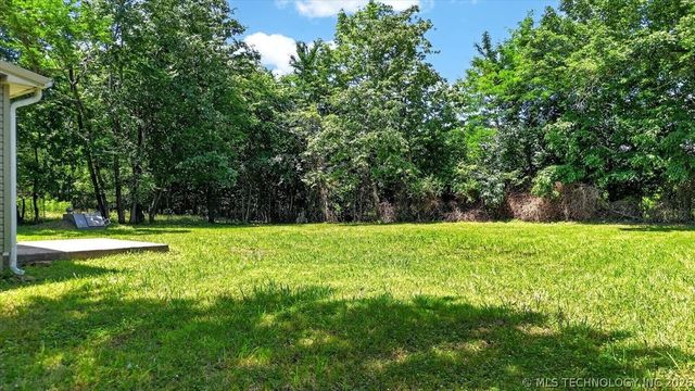 901 Morris Street, Pocola, OK 74902
