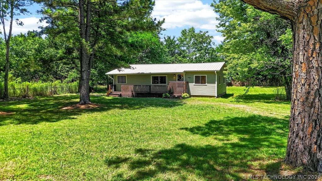 901 Morris Street, Pocola, OK 74902