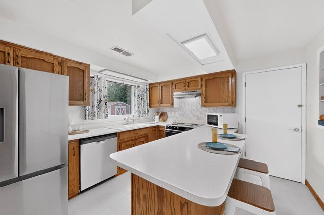 2420 Stevens Drive NE, Albuquerque, NM 87112