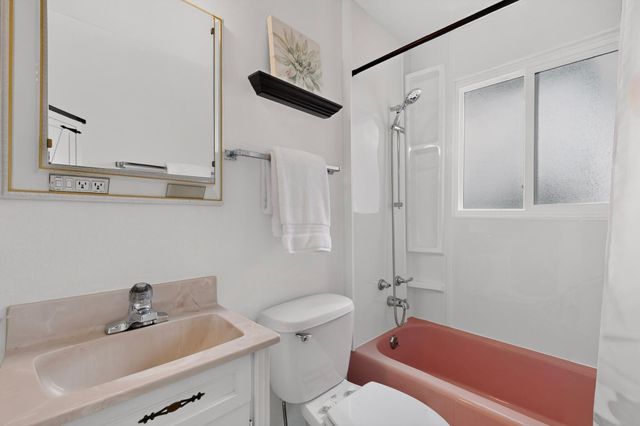 2420 Stevens Drive NE, Albuquerque, NM 87112