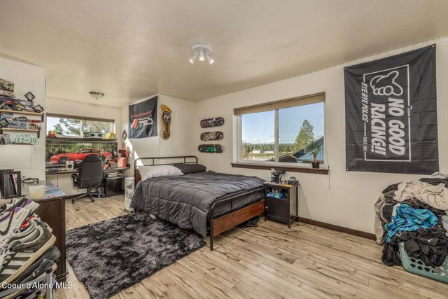 30259 N Sienna Loop, Athol, ID 83801