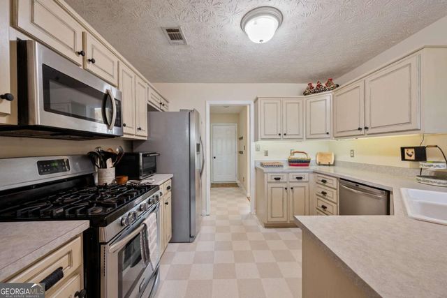 3182 Planters Mill Drive, Dacula, GA 30019