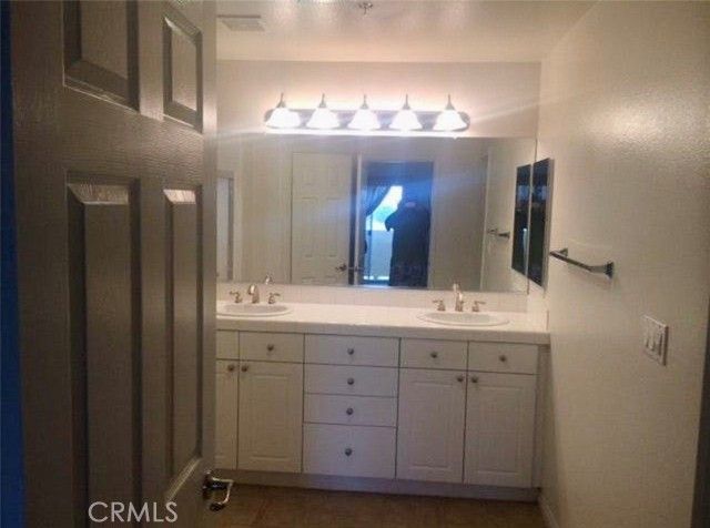 2818 Green River Rd 102, Corona, CA 92882