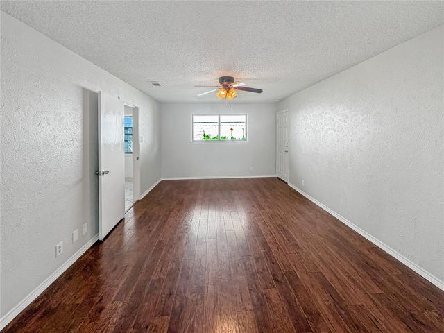 1857 El Paso Street, Lewisville, TX 75077