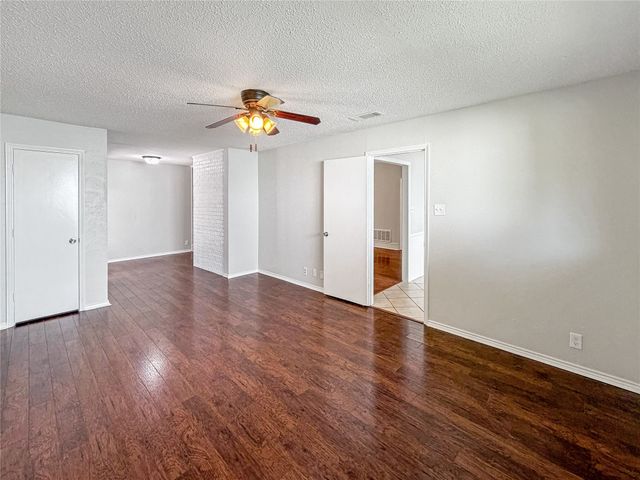 1857 El Paso Street, Lewisville, TX 75077