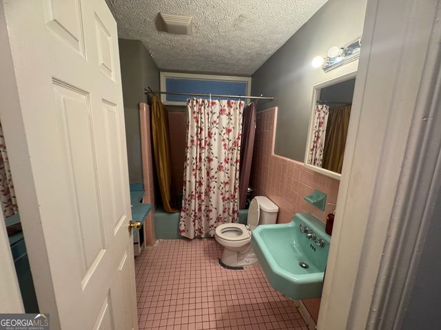 211 Castleman Road, Carrollton, GA 30116