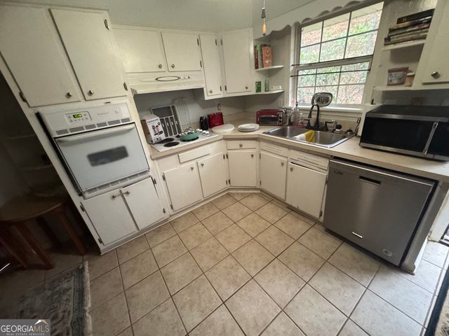 211 Castleman Road, Carrollton, GA 30116