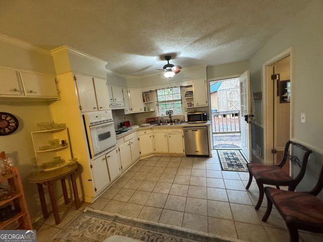 211 Castleman Road, Carrollton, GA 30116