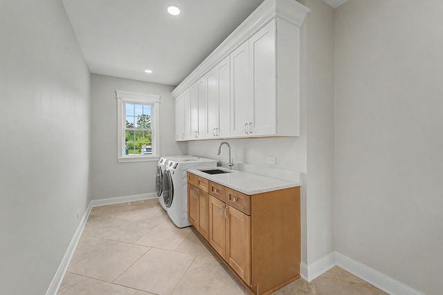 9907 Henning Drive, Huntley, IL 60142