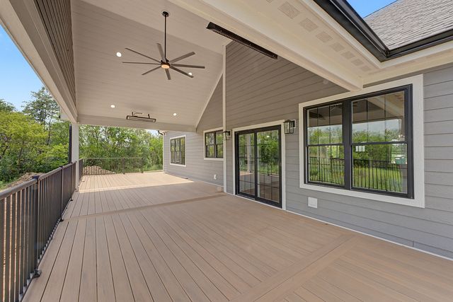 9907 Henning Drive, Huntley, IL 60142