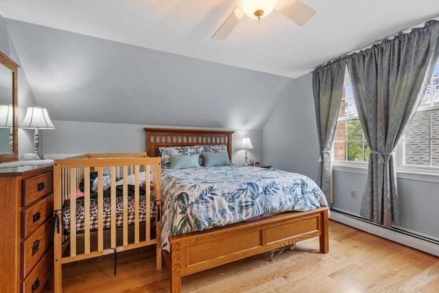 29 Rinnock Rd, Fitchburg, MA 01420