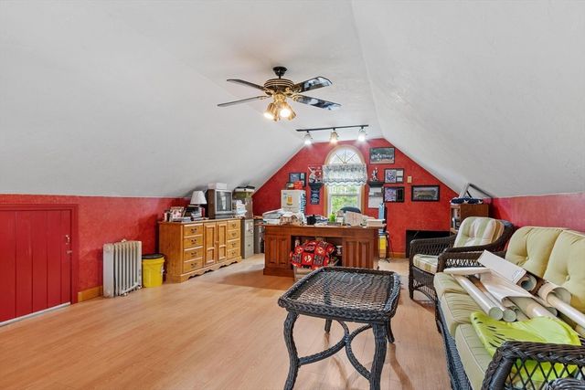 29 Rinnock Rd, Fitchburg, MA 01420