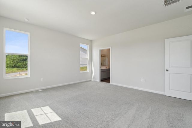 99 FAIRFIELD DR, Staunton, VA 24401