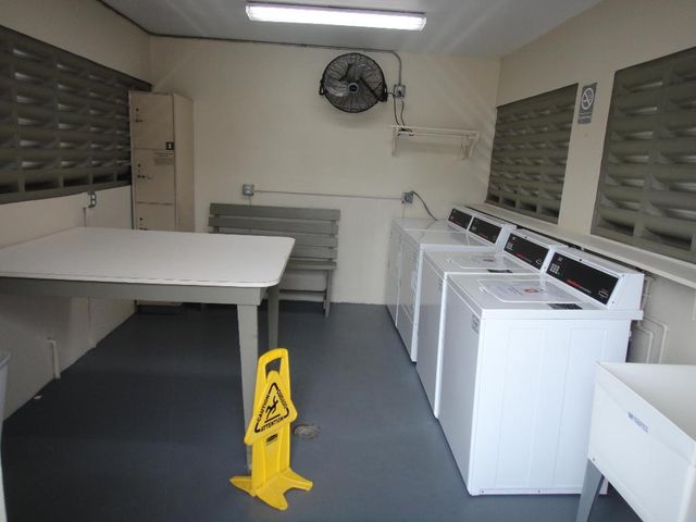 2527 W Emory Drive G, West Palm Beach, FL 33415