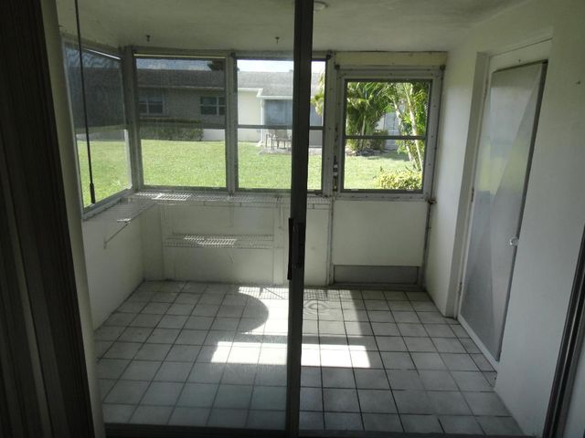 2527 W Emory Drive G, West Palm Beach, FL 33415