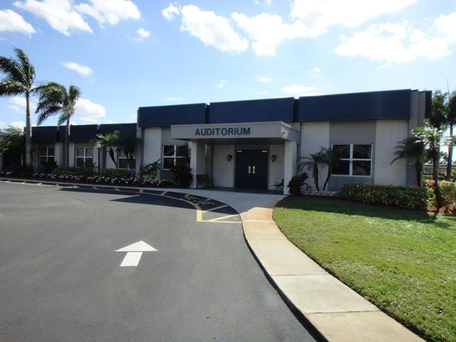 2527 W Emory Drive G, West Palm Beach, FL 33415