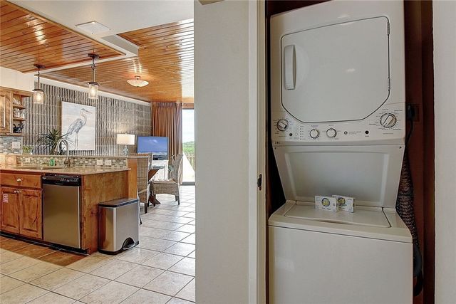 7477 State Highway 361 106, Port Aransas, TX 78373