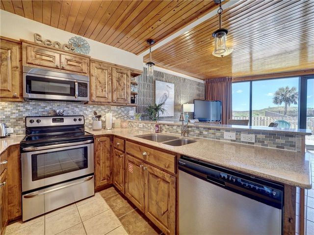 7477 State Highway 361 106, Port Aransas, TX 78373