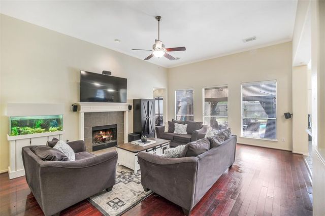 414 Willow Pointe Drive, League City, TX 77573