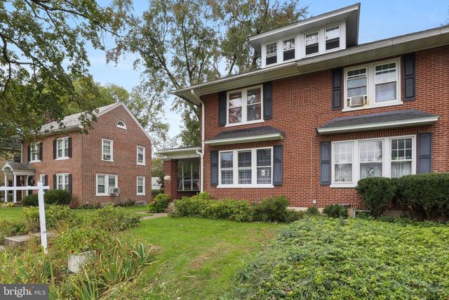 1055 LOUISE AVE, Lancaster, PA 17601