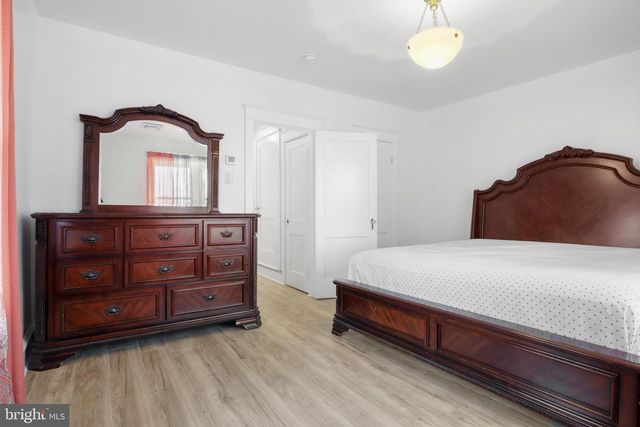 1055 LOUISE AVE, Lancaster, PA 17601