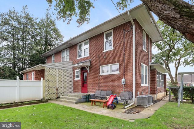 1055 LOUISE AVE, Lancaster, PA 17601