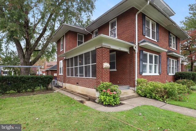 1055 LOUISE AVE, Lancaster, PA 17601
