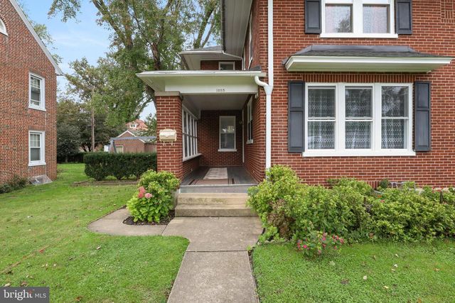 1055 LOUISE AVE, Lancaster, PA 17601