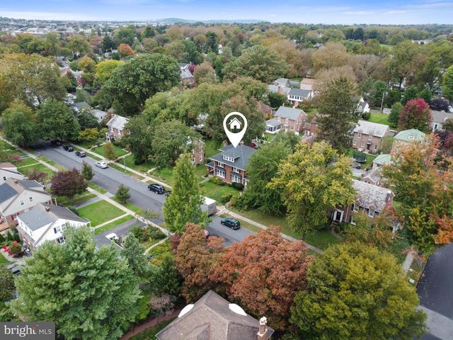 1055 LOUISE AVE, Lancaster, PA 17601
