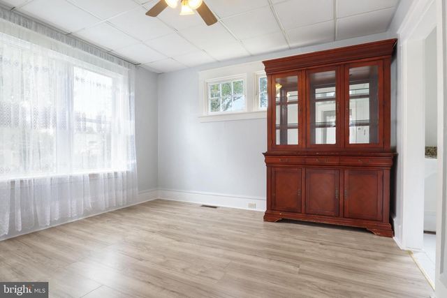 1055 LOUISE AVE, Lancaster, PA 17601