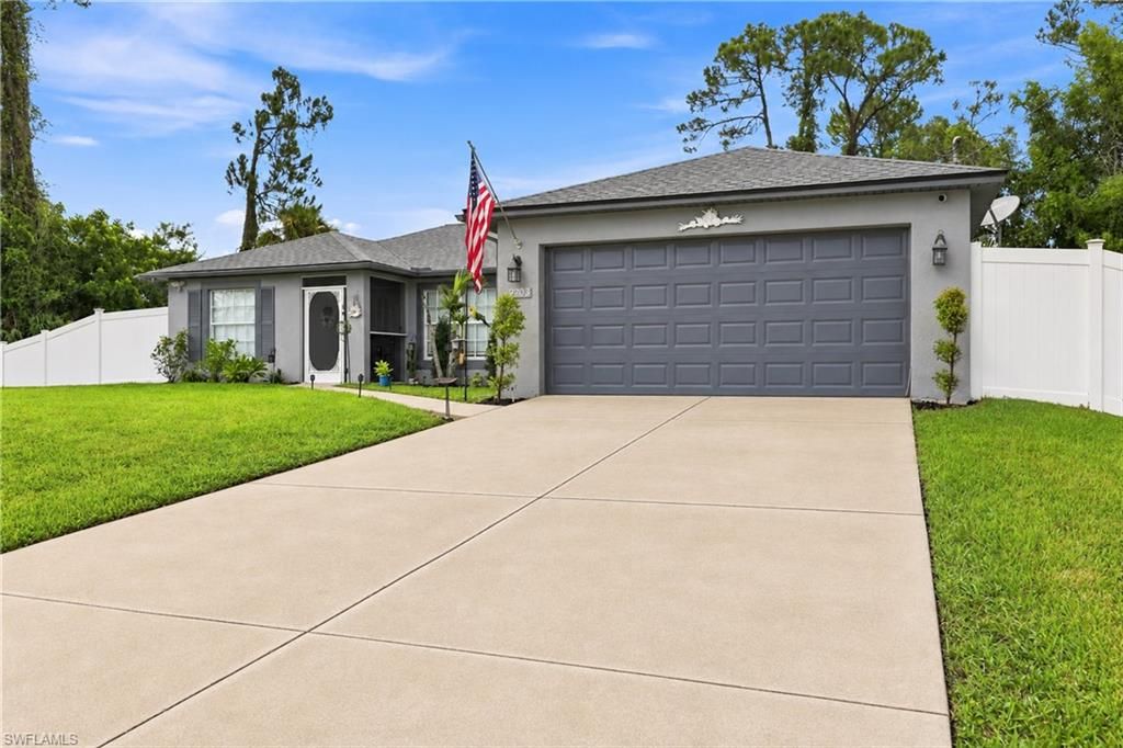 2703 E 8th ST, LEHIGH ACRES, FL 33936 — photo 2