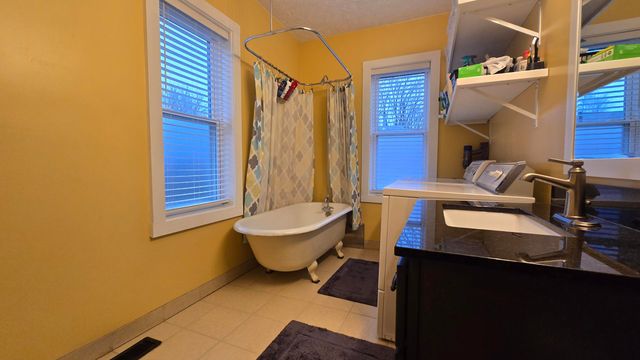 426 S Webster Street, Bellevue Village, MI 49021