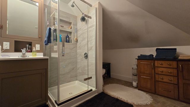 426 S Webster Street, Bellevue Village, MI 49021