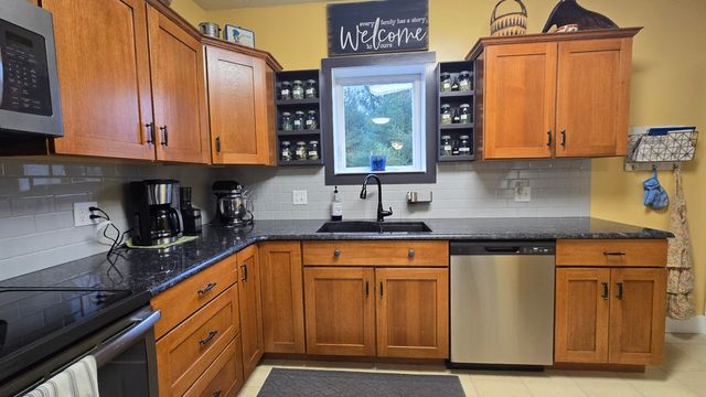 426 S Webster Street, Bellevue Village, MI 49021