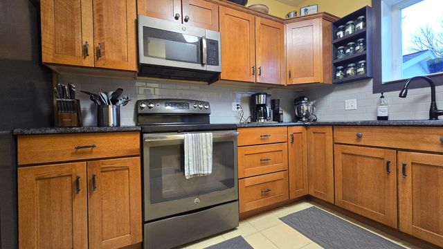 426 S Webster Street, Bellevue Village, MI 49021