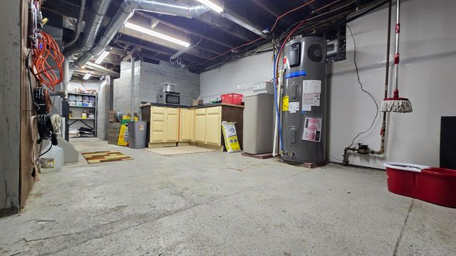 426 S Webster Street, Bellevue Village, MI 49021