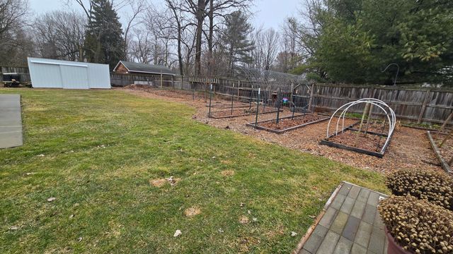 426 S Webster Street, Bellevue Village, MI 49021