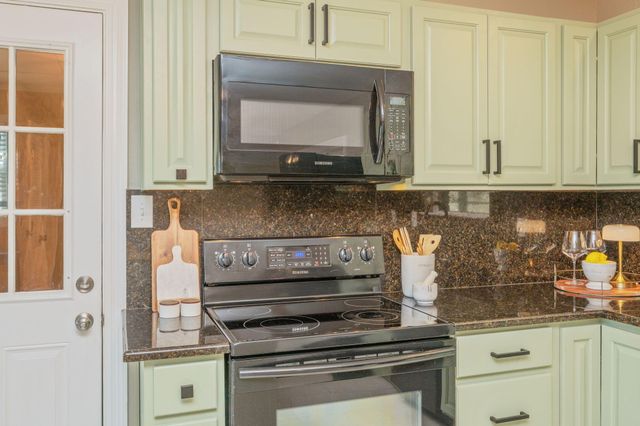 112 NE Walton Drive, Fort Walton Beach, FL 32548