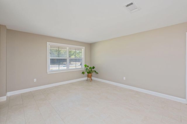 112 NE Walton Drive, Fort Walton Beach, FL 32548